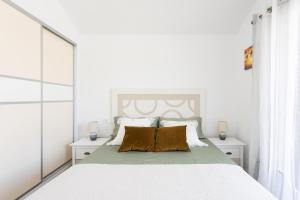 Two apartments 250m from las americas Beach