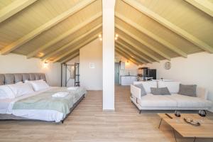 Hellosummer Boutique suites,near fiscardo!