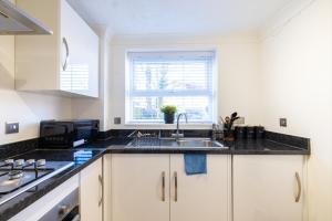 SionStays - Honeysuckle Court - Close to City Centre!