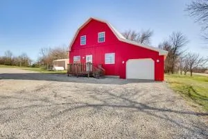 Red Barn Getaway Chillicothe Countryside Home - Bethany