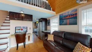 The Famous Houseboat in Sanford - Деленд