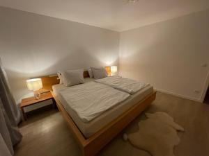 Charmante Doppelhaushälfte mit geräumiger Wohnung und Sonnenterrasse in Wiehl