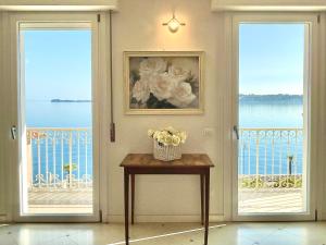 D1MORA Riva Serena - on the Gardone lake promenade