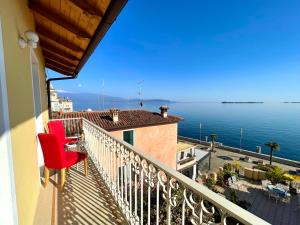 D1MORA Riva Serena - on the Gardone lake promenade