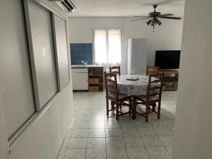 Appartement avec piscine partagée à Roquefort-la-Bédoule - 50m²