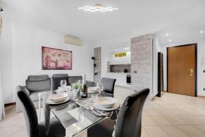 PRAN27 -Crescenzago - Central - Large - Bright -