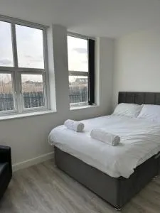 Train Station One Bed Aparthotel - 古耳