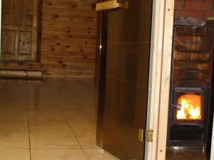 Leons farmstead in the countryside, Sauna and Jacuzzi for 16-23 people