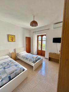 Aeolian Apartments