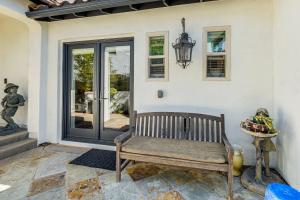 9 Mi to Beach Pet-Friendly Apt in San Diego!