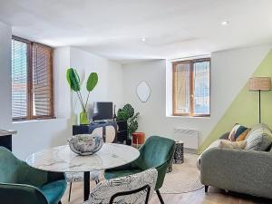 Appartements Cocon cosy proche aeroport Tout equipe Aulnat3 : photos des chambres