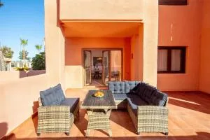 Relaxin Stay by the Sea - Terrace, Pool & Parking - Torre del Rame