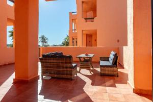 Relaxin Stay by the Sea - Terrace, Pool & Parking