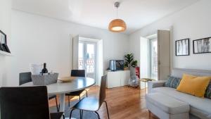 Portas do Sol Stylish Apt