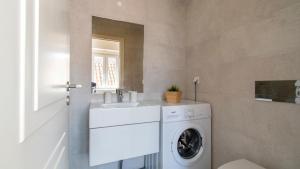 Portas do Sol Stylish Apt