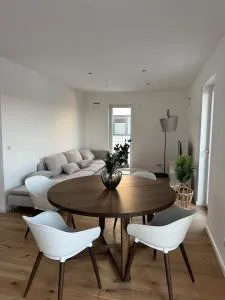 New & elegant penthouse apartment - Neufahrn in Niederbayern