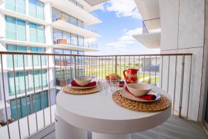 Picturesque beachfront apartment