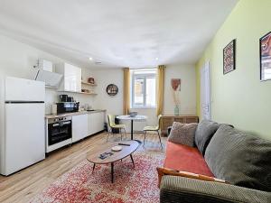 Séjour en groupe Immeuble 10 pers, Aulnat