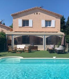 Appartements La Bastide Neuve des Oliviers : photos des chambres