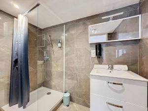 Séjour en groupe Immeuble 10 pers, Aulnat