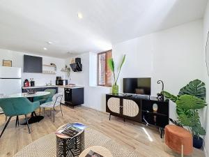 Appartements Sejour en groupe Immeuble 10 pers, Aulnat : photos des chambres