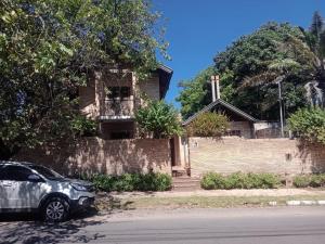 Casa con piscina en Lambaré
