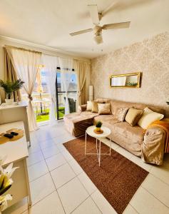 Atlantic Ocean & Beach Views - Holiday Club Suite