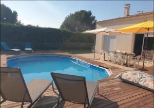 Villas Belle maison region provence piscine climatisation cinq chambres dix personnes : photos des chambres
