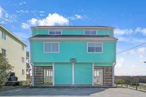 NEW | Oceanfront 4 Bedroom Duplex | Sleeps 13 | Direct Beach Access