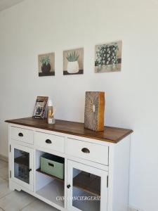 Appartements La Baliere T3 renove terrasse 20min du Puy duFou : photos des chambres