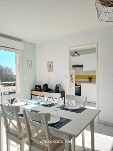 Appartements La Baliere T3 renove terrasse 20min du Puy duFou : photos des chambres