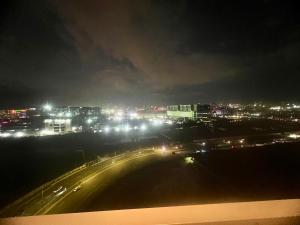 1 BR Executive Suite Gentry Manor by JMS