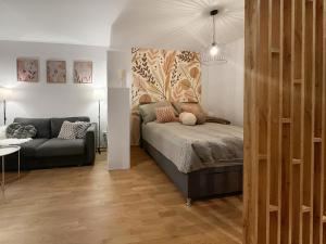 Apartment number 7 
