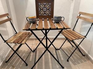 Warm Wood Suite 1 Bedroom plus Sofa Bed