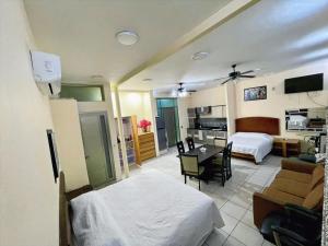 Departamento Obelisco, cerca de bugambilias