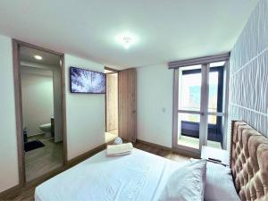 3BR Stunning 19th Floor Views Pool Sabaneta