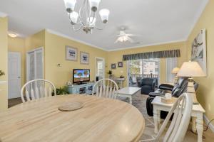 WB822 Barefoot Landing 2BR 2 Full Bath