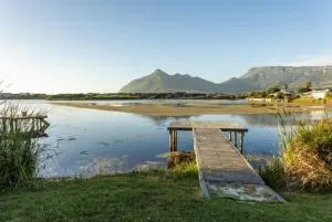 Lakeshore Luxe - Harmony