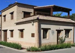 Casa Rural Isabel a 5km de Motorland Aragón - Urrea de Gaen