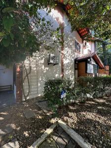 Incrível Chalé no Estaleiro à Beira Mar em Condomínio