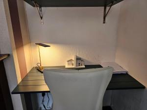 Charming 2BR Bungalow Near Chester City Centre