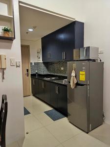 Shore Residences MOA Minimalist Room