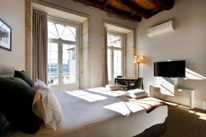 Studio with View room in RVA - Sao Joao Novo Apartments