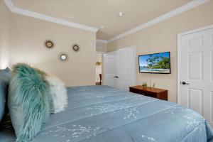 Tuscana Resort 3 Bedroom Condo Clubhouse Access 8 miles to Disney