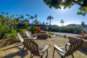 5285 Shore Drive