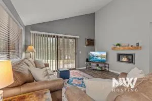 Twin Lakes Village Home Golf Retreat Community Pool Corner Lot and Single Level Living - Blanchard