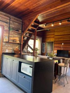 Excelente Casa na Praia da Gamboa a 200 metros da Praia!