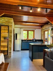 Excelente Casa na Praia da Gamboa a 200 metros da Praia!