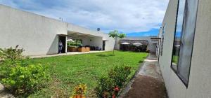 Casa de campo ICARO Tocaima