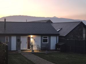 Oak Cottage - Perfect for Golfing, Walking & Relaxing